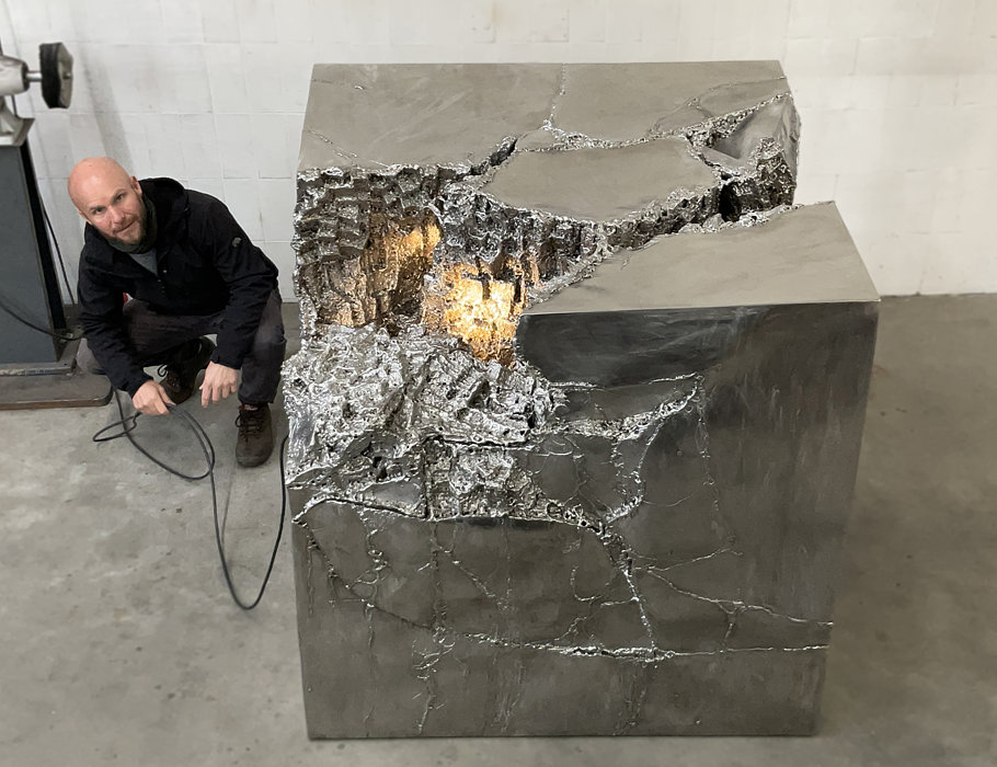 Kunst aus rostfreiem Stahl
