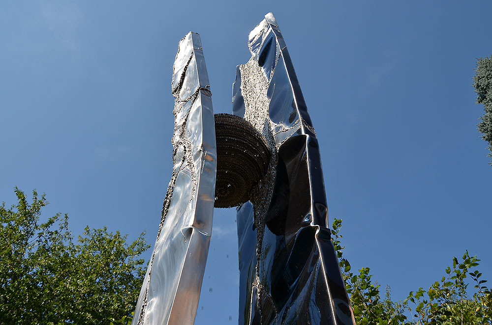 Exklusive Brunnen-Skulpturen vom Metall-Künstler
