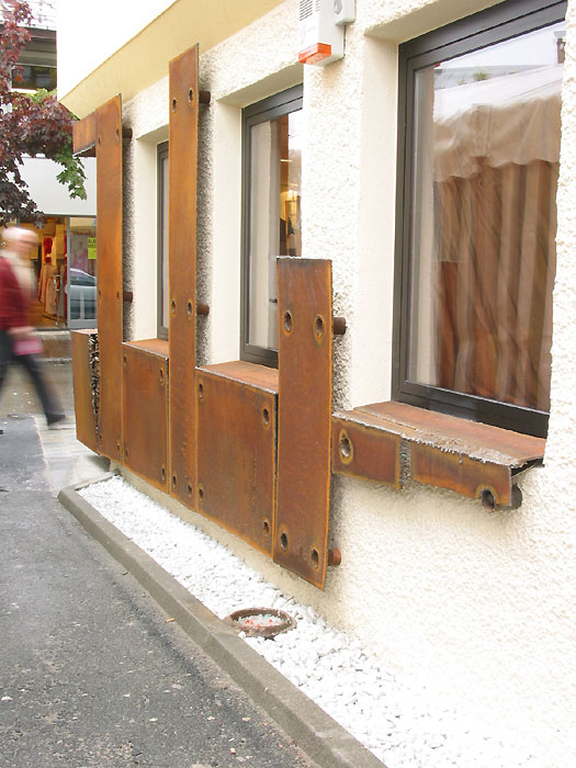 Fassade aus Cor-Ten Stahl