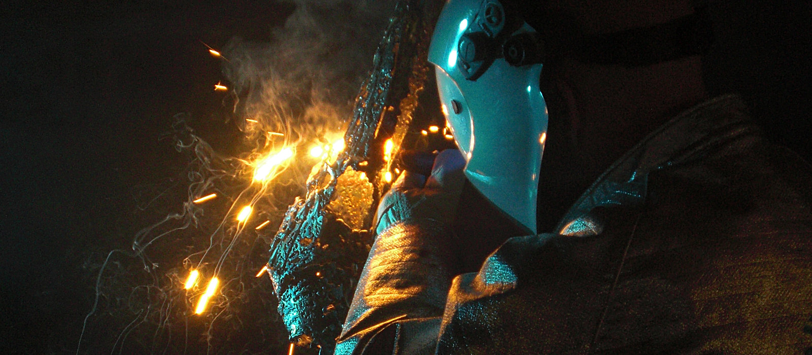Figurative sculpture created with a welding torch; workshop photo featuring artist Stefan Gahr