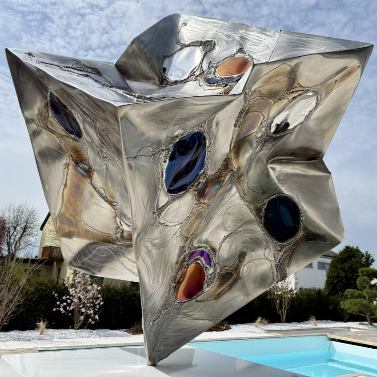 Freie Kunst aus Österreich. Skulpturen in Metall geschweißt.