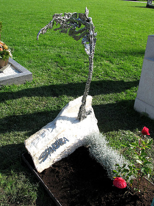 Engel Skulptur für ein Grab