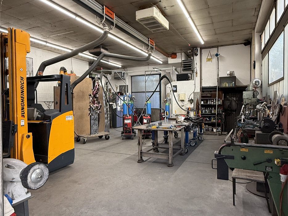 Werkstatt-Fassade des Atelier Gahr