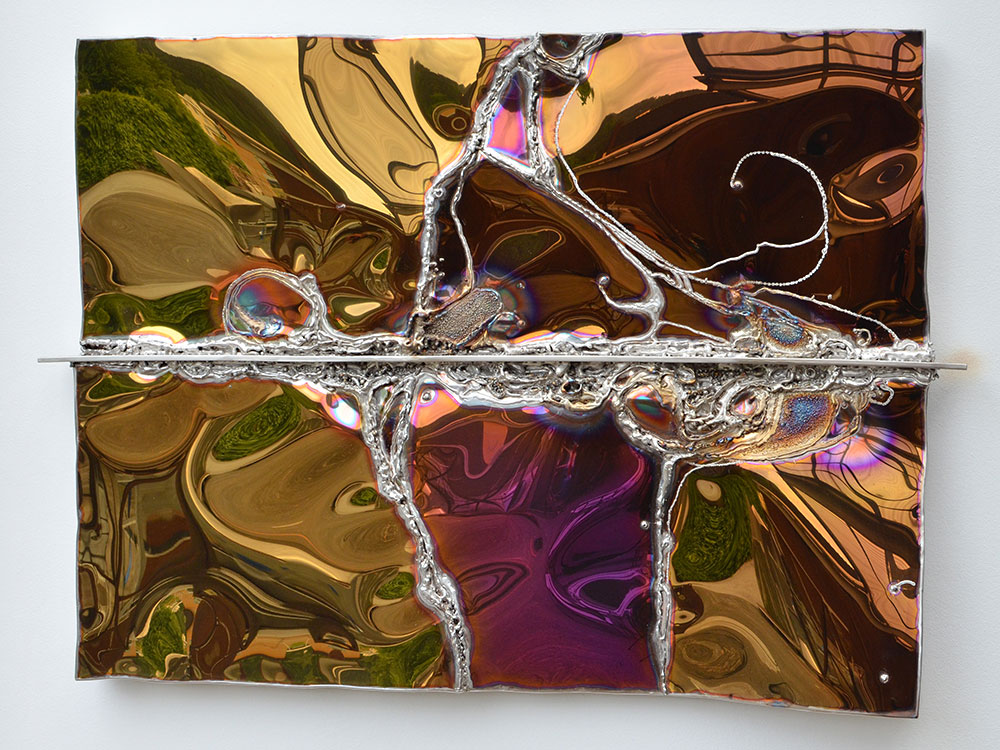 Wandbild in roter und goldener Farbe