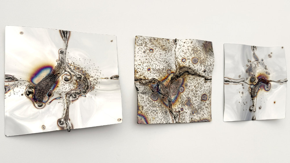 Spiegelpolierte Wandbilder aus Metall vom Künstler