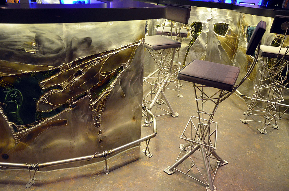 Bar Theke im Metall-Design