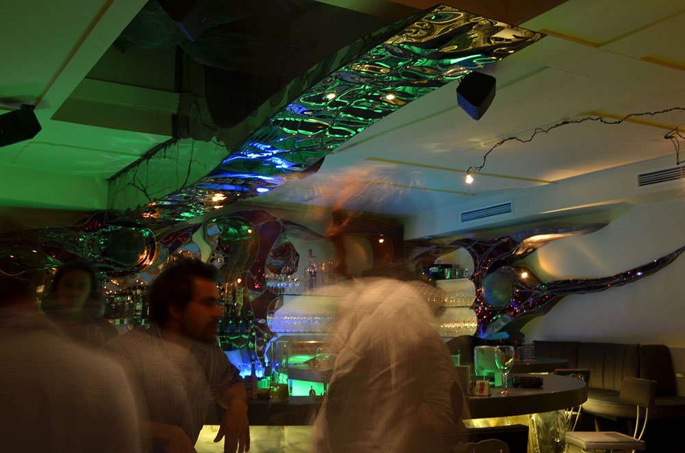 Sicher keine Designerbar! Die Metallkunst-Bar in Bischofshofen