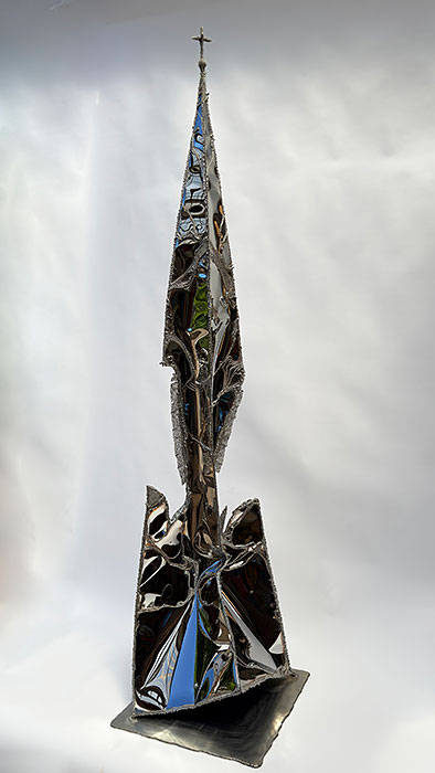 Moderne, spirituelle Skulptur aus poliertem Edelstahl
