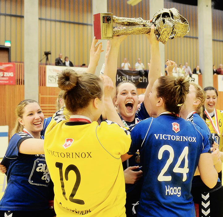 Award aus Edelstahl