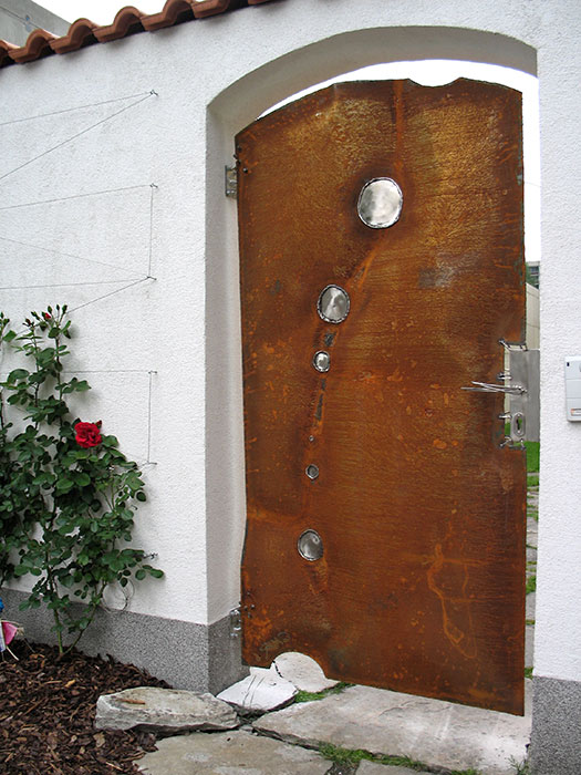 Rostige Tür, Eingangstür vom Metallkünstler