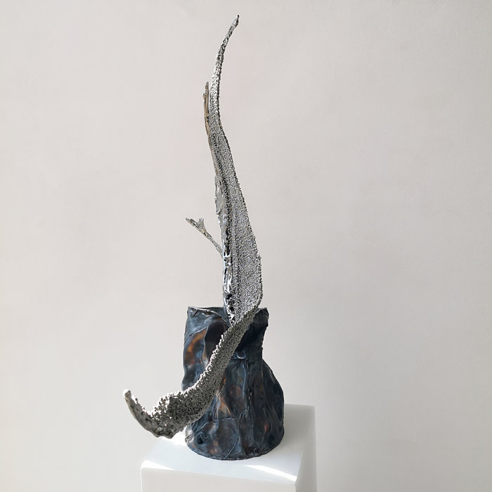 Sculpture of Metal, Metal-Sculpture of Welded Lines