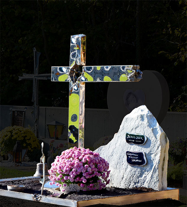 Individual grave cross welded in polished steel