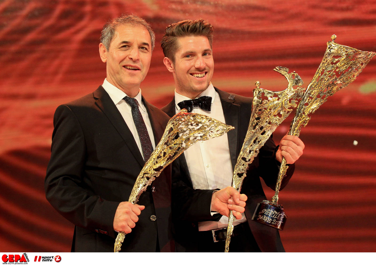 Modern trophies and artistic awards made of metal by Atelier GAHR