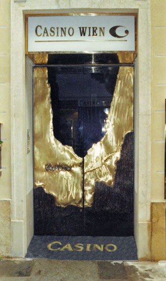 Welded entrance door. Applied art