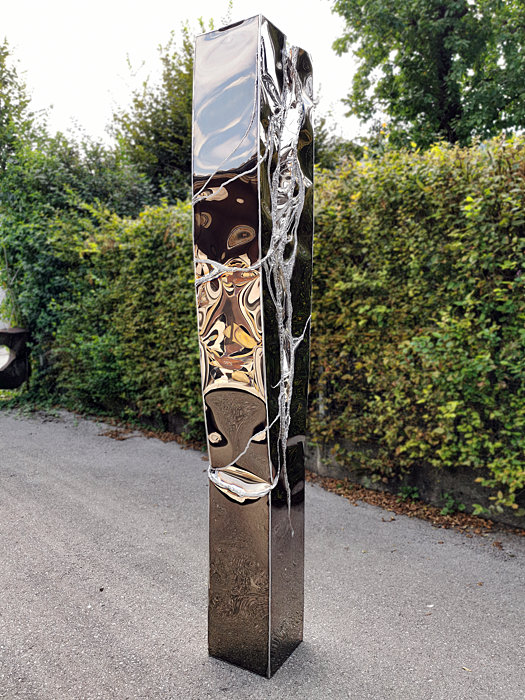 Exklusiv Sculpture for Garden of Polished Stainless Steel